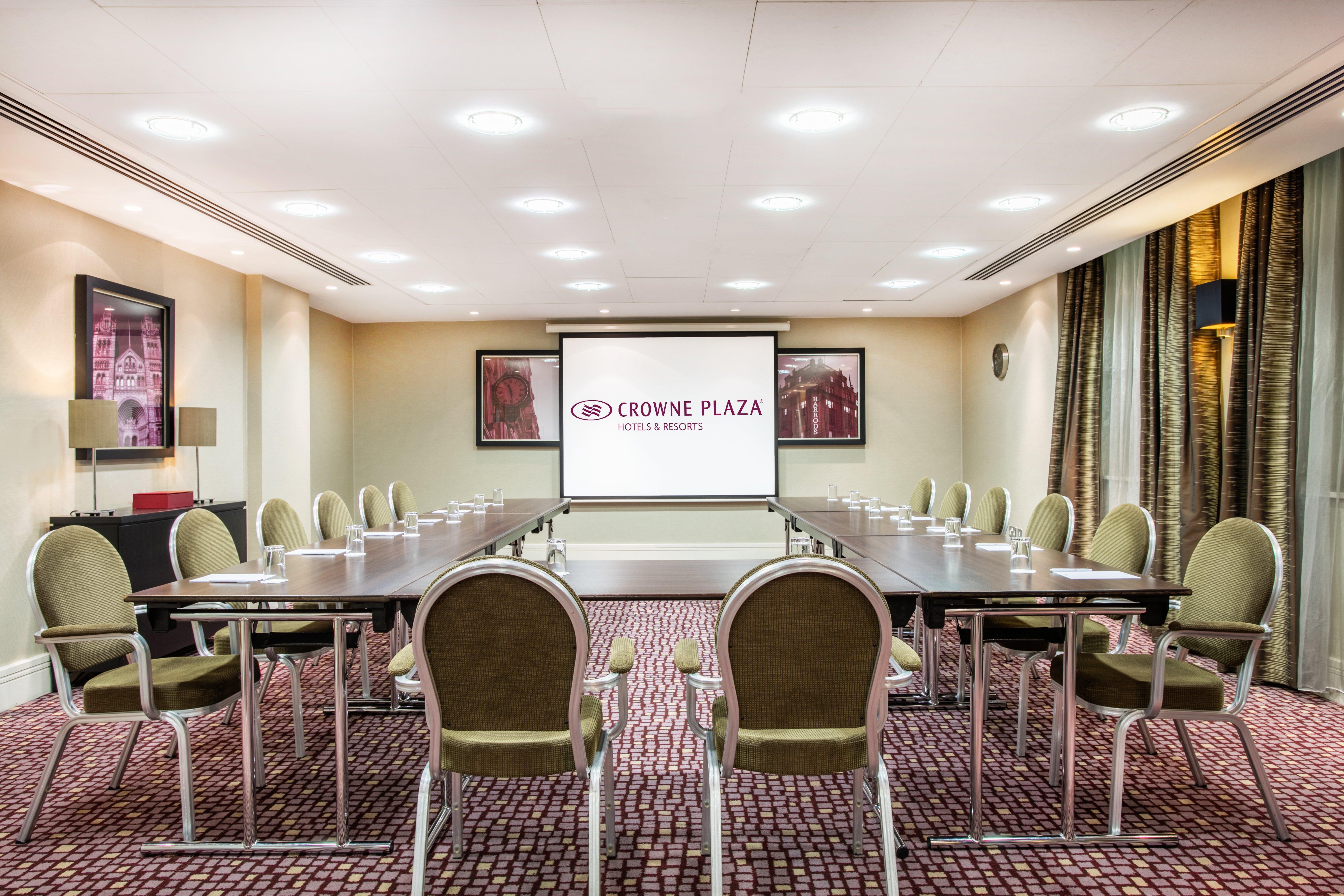Crowne Plaza London Ealing By Ihg Hotel Екстериор снимка