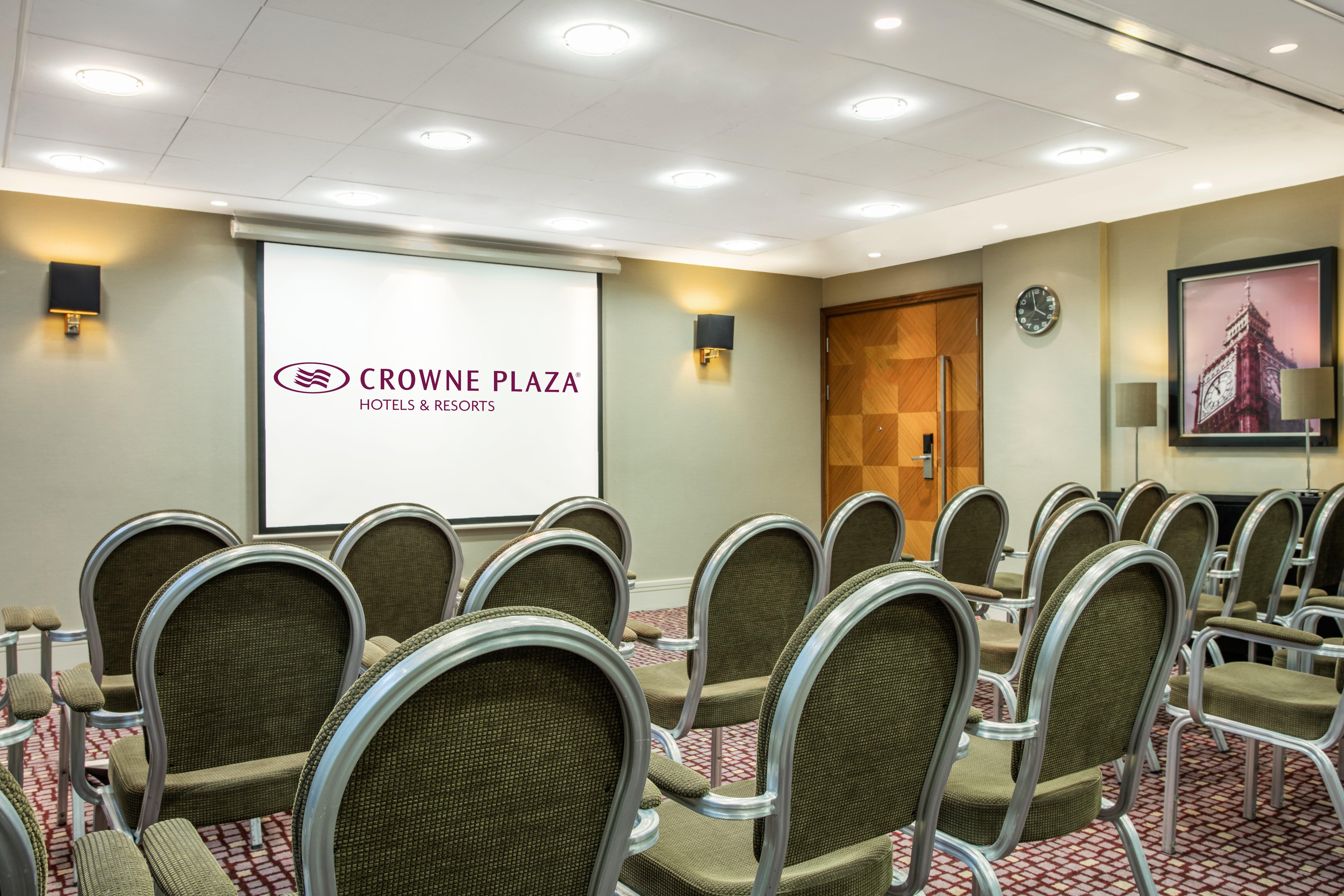 Crowne Plaza London Ealing By Ihg Hotel Екстериор снимка